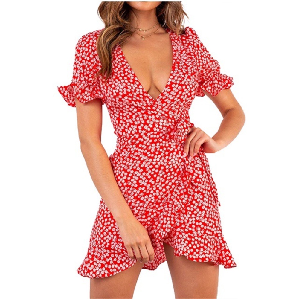 ✨NEW✨❤️ RED FLORAL WRAP DRESS❤️❤️